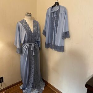 Vintage 70s HENSON KICKERNICK Gown Peignoir Bedjacket SET Dove Gray Nylon Lace M